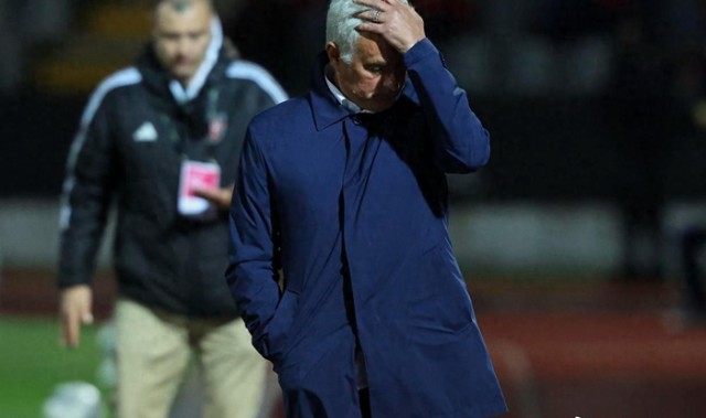 九游平台-穆里尼奥又抓内鬼+语出惊人 本菲卡若解约 球迷希望阿莫林执教|何塞·穆里尼奥|葡超|本菲卡足球俱乐部|欧冠冠军|球队_新浪体育_新浪新闻