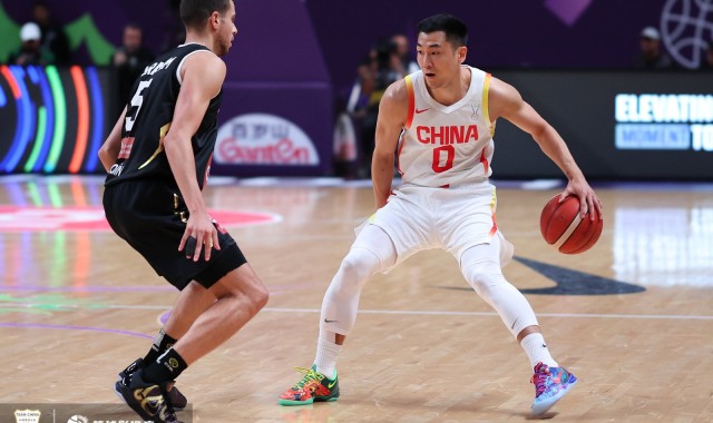 媒体人：能用的后卫基本都伤完 最后可能又是廖三宁高诗岩当主力