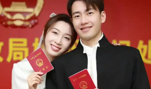九游体育在线-喜上加喜，钱天一官宣，期待大事完成，父母祝福，退役国乒有结论|乒乓球|女单|国羽|王昶|恋情_新浪体育_新浪新闻