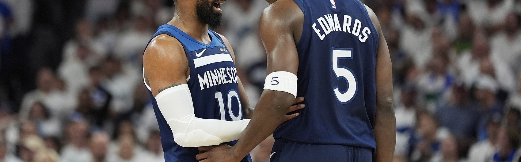 jiuyou-爱德华兹：听说康利还能回来&amp;我真的希望这能发生 我们想要他回来