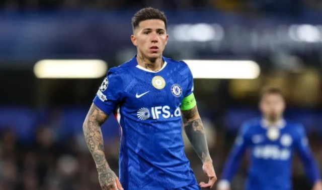 九游体育比分-蓝军旧将：处罚恩佐是作秀，要是输给曼城丢欧冠资格就荒唐了