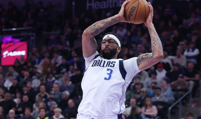 jiuyou-香波特：健康的浓眉谁都想要 就如大家说追梦该走但都想当他队友