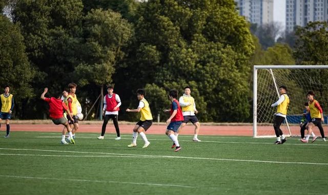 九游平台官网-2026“湘超”益阳队首次集训启幕|足球|青训|联赛|赛季|体测_新浪体育_新浪新闻